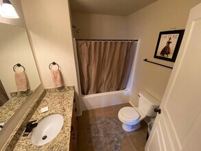 8878 W Evening Star Ln in Boise, ID - Building Photo - Building Photo