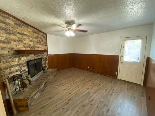 911 Yorktown Dr in Temple, TX - Building Photo - Building Photo