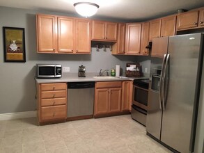 5 Turnpike Rd in Townsend, MA - Building Photo - Building Photo