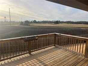 818 MacDonald Dr in Pea Ridge, AR - Building Photo - Building Photo