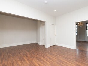 289 Meridian St, Unit #2 in Boston, MA - Foto de edificio - Building Photo