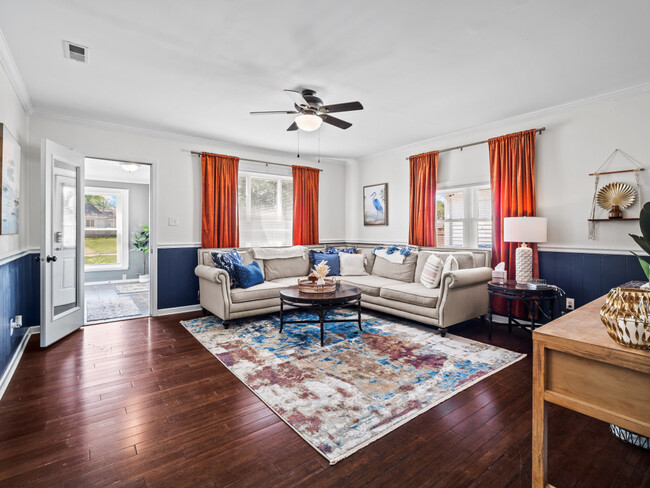 property at 122 Overlook Rd