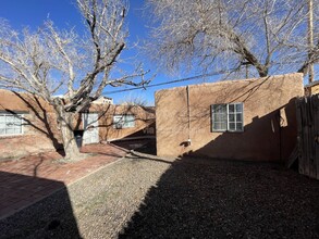 408 Pennsylvania St SE in Albuquerque, NM - Building Photo - Building Photo