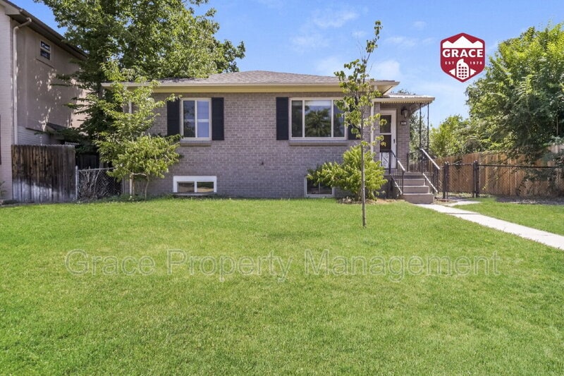 2620 S York St in Denver, CO - Building Photo