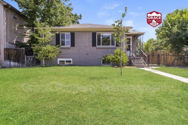 property at 2620 S York St