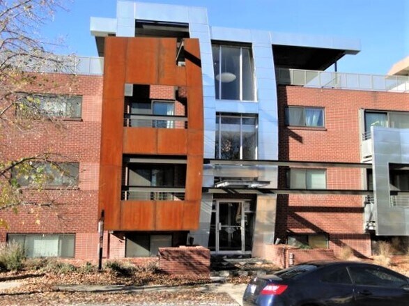 75 N Emerson St, Unit 104 in Denver, CO - Building Photo