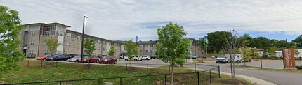 The Pointe at Elmwood in Columbia, SC - Building Photo - Building Photo