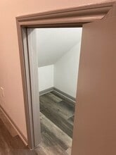 8105 Corinth St, Unit B in Houston, TX - Foto de edificio - Building Photo