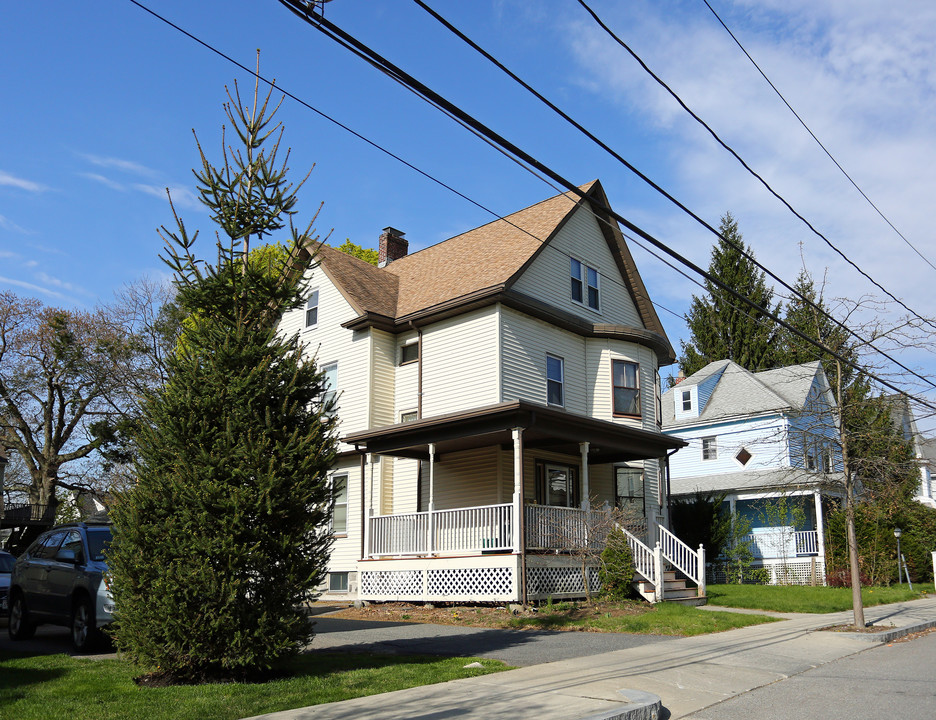 49 Washington Ave in Waltham, MA - Foto de edificio