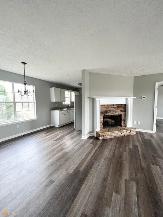 397 Pleasant Way in Temple, GA - Building Photo