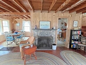 26 Antassawamock Rd in Mattapoisett, MA - Building Photo - Building Photo