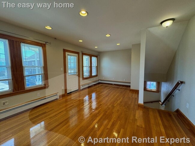 14 Melville Rd in Somerville, MA - Building Photo - Building Photo