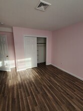 403 Cypress Rd in Newington, CT - Building Photo - Building Photo