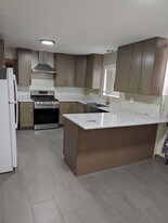 3322 W Catalpa Ave, Unit 1 in Chicago, IL - Building Photo
