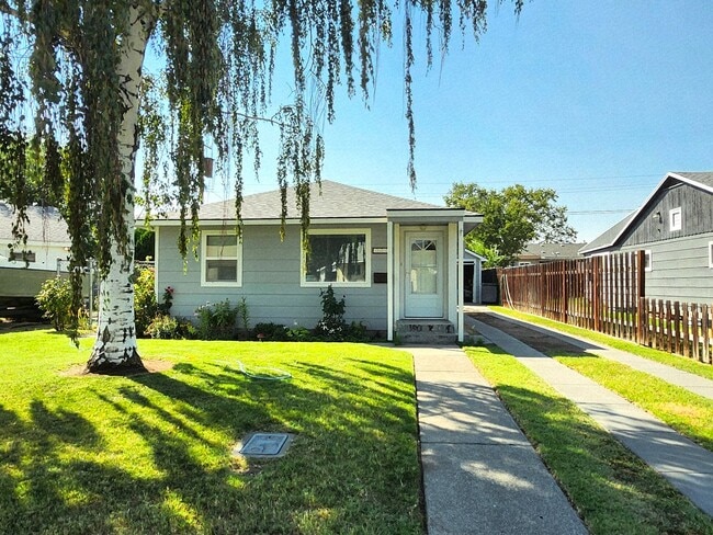 property at 1115 Sanford Ave