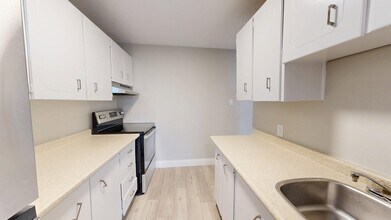 1103 Jalna Blvd in London, ON - Building Photo - Building Photo