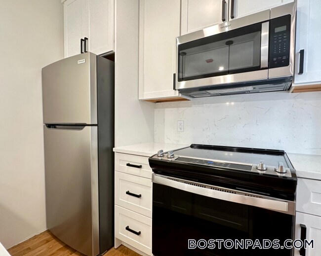 64 N Margin St, Unit 4F in Boston, MA - Foto de edificio - Building Photo