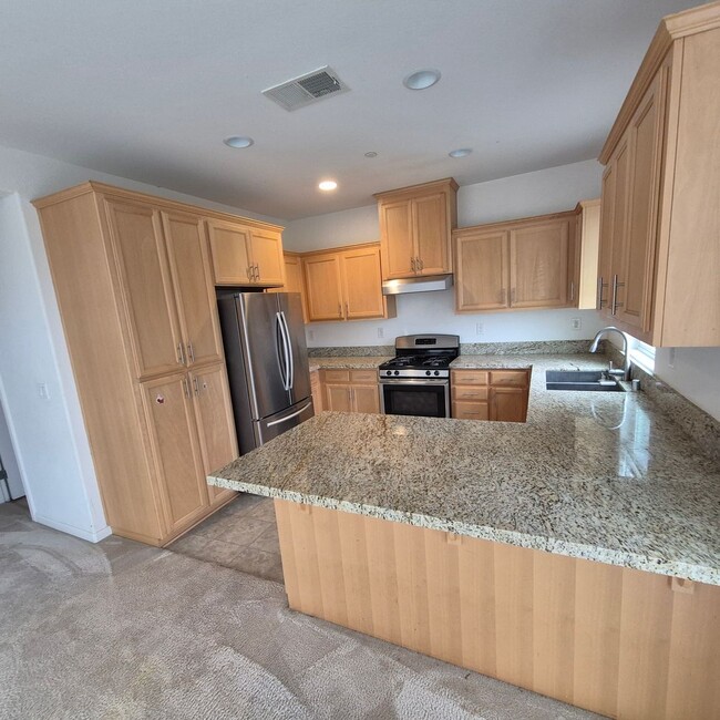 8643 Forte St in Sacramento, CA - Building Photo - Building Photo