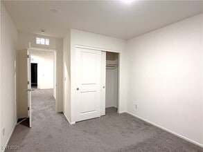 9446 Tranquil Pass Ave in Las Vegas, NV - Building Photo - Building Photo