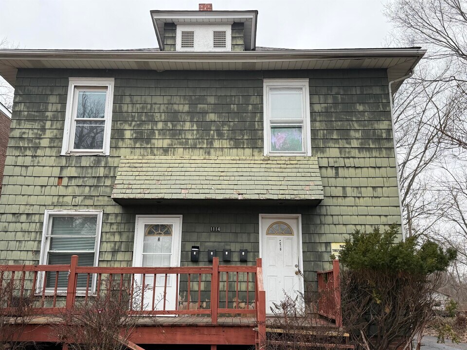 1114 N Gilbert St in Danville, IL - Building Photo