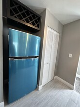 3405 NW 44th St in Oakland Park, FL - Building Photo - Building Photo