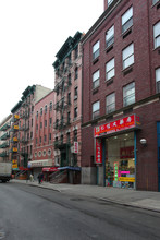 84 Elizabeth St in New York, NY - Building Photo - Building Photo