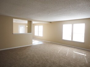 6725 W Philadelphia Dr in McCordsville, IN - Building Photo - Building Photo
