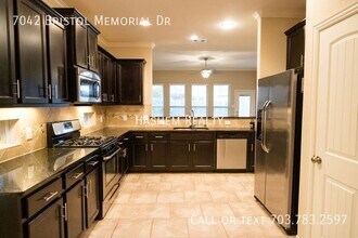 7042 Bristol Memorial Dr in Spring, TX - Building Photo - Building Photo