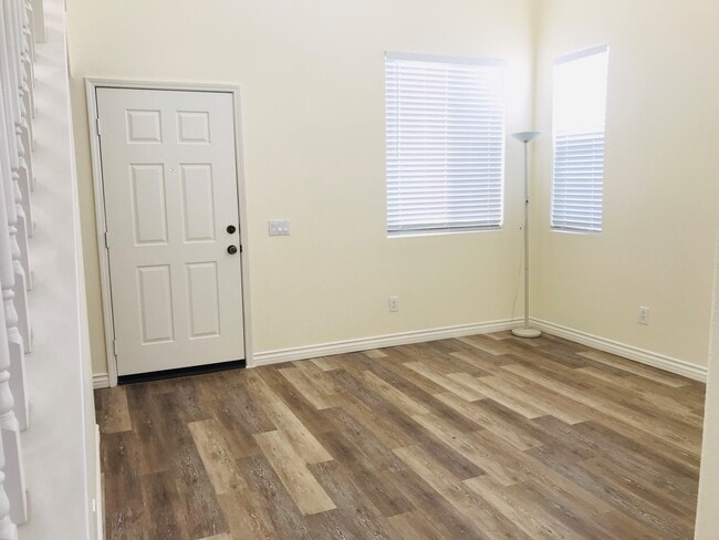 32986 Terrace Dr in Temecula, CA - Building Photo - Building Photo