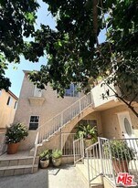 1034 W 84th St in Los Angeles, CA - Building Photo