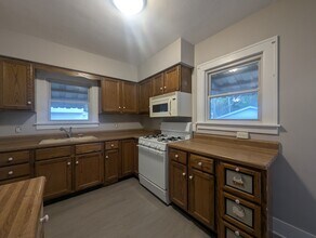 1713 W Church St in Champaign, IL - Building Photo - Building Photo