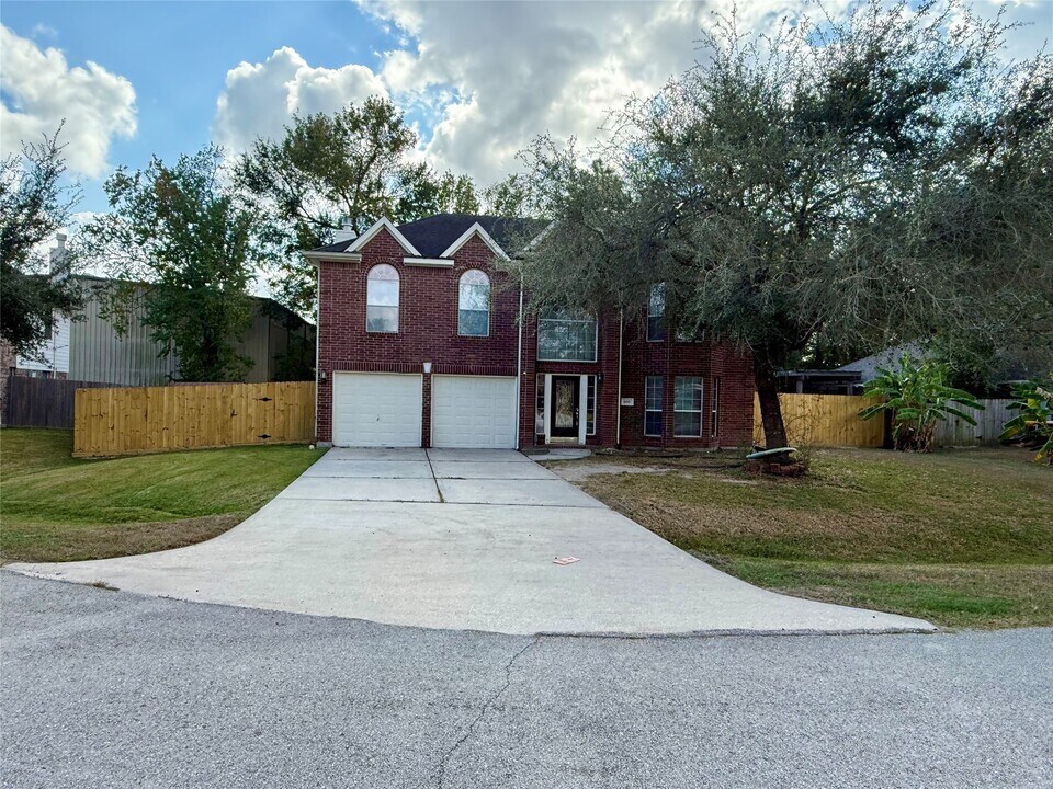 606 Jeremy Ct in Spring, TX - Building Photo