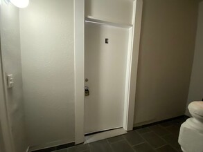 Drexel Stadium - Miranda 13-Plex in Tacoma, WA - Building Photo - Interior Photo