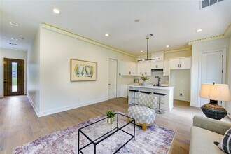 5839 Banks St in Houston, TX - Building Photo - Building Photo