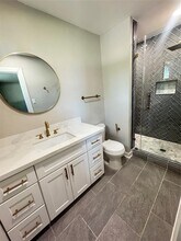 5634 Cerritos Dr in Houston, TX - Building Photo - Building Photo