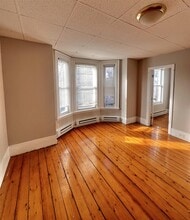 9 School St, Unit 2 in Somerville, MA - Building Photo - Building Photo