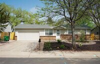 14995 E Columbia Dr photo'