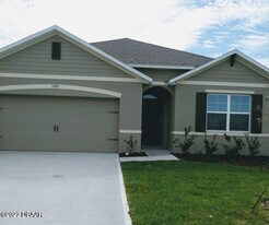 5343 Sandpine Haven Ln in Port Orange, FL - Building Photo