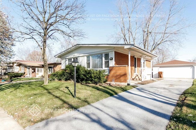 property at 423 N Park Dr