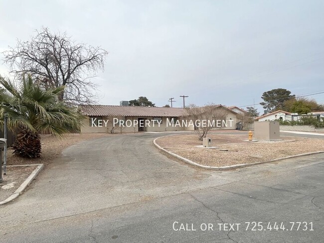 2258 Bridlewood Dr in Las Vegas, NV - Building Photo - Building Photo