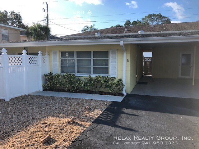 505 Manatee Ct-Unit -Unit A in Venice, FL - Building Photo