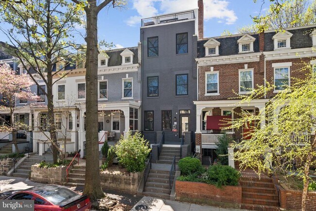 1714 Euclid St NW