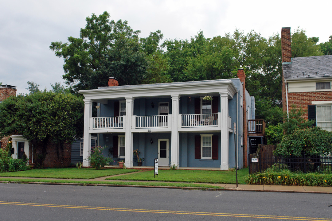 710 Kenmore Ave in Fredericksburg, VA - Building Photo