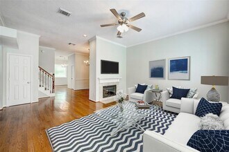 2012 Fairview St in Houston, TX - Building Photo - Building Photo