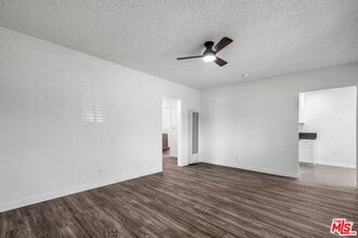 1105 W 134th St in Compton, CA - Building Photo - Building Photo