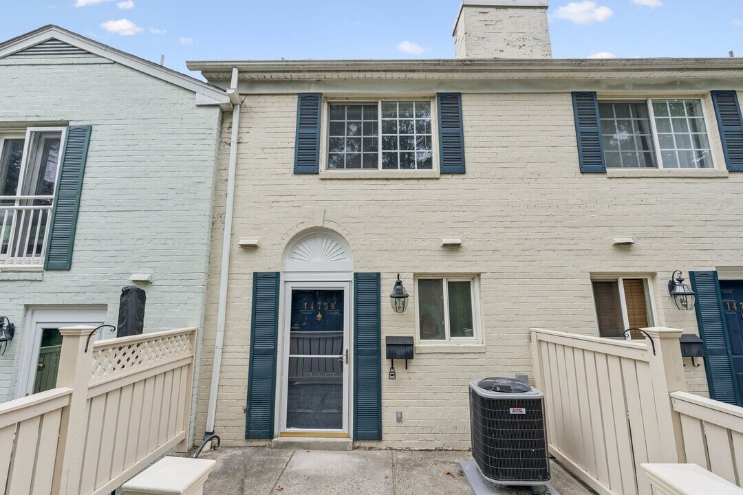 1473-B Metro Rd in Alexandria, VA - Building Photo
