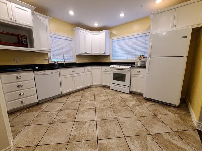 3425 Owen St in Ammon, ID - Building Photo - Building Photo