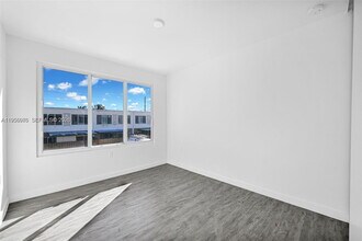 25874 SW 139th Ct in Naranja, FL - Building Photo - Building Photo