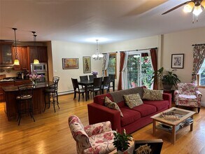322 E Beech St in Long Beach, NY - Building Photo - Building Photo