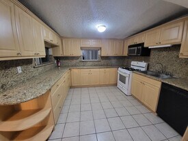 10345 Jardine Ave, Unit B